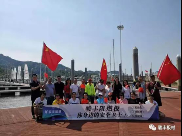 智造未来，产能大加速——打卡围观骏丰全自动直压生产线