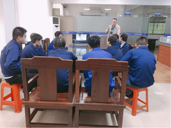 14ab16d5f5e72a1bbb2a3171c69191aa.jpg 14ab16d5f5e72a1bbb2a3171c69191aa.jpg